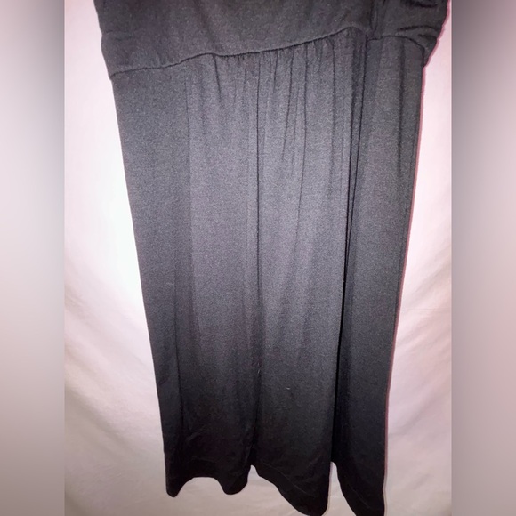 Elle Elegant Black Midi Dress - Picture 9 of 11